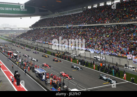 Shanghai, Chine. 09 avr, 2017. Shanghai : Motorsports : Championnat du Monde de Formule 1 de la FIA 2017 Chinois Début Grand Prix de Formule 1 sur le circuit de Shanghai, 09 avril 2017 à Shanghai, Chine. (Photo de Hoch Zwei) | Conditions de crédit dans le monde entier : dpa/Alamy Live News Banque D'Images