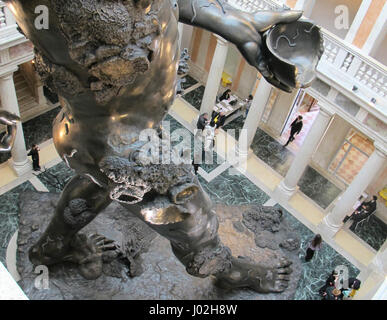 Détail de la sculpture 'DEMON et criailler' par l'artiste britannique Damien Hirst prises lors de l'exposition "Trésors de l'épave de l' incroyable qui montre à partir du 09 avril jusqu'au 03 décembre 2017 dans le Palazzo Grassi et la Punta della Dogana à Venise, Italie. Photo : Sabine Glaubitz/dpa Banque D'Images