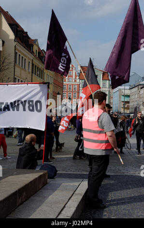 Wroclaw, Pologne. 09 avr, 2017. 09.04.2017, Wroclaw (Pologne). Manifestation "solidarité avec Ameer' organisé par ZSP (Polski Zwiazek Syndykalistow Obywatele initiative citoyens) et RP. Credit : Paweł M. Mikucki/Alamy Live News Banque D'Images