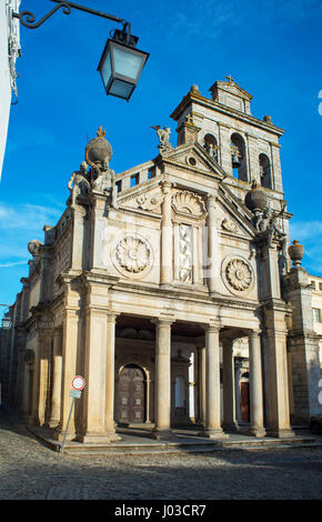 Façade de l'église Igreja da Graca d'Evora. Alentejo, Portugal. Banque D'Images
