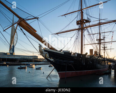 Navire de l'âge victorien, HMS Warrior à Portsmouth Dockyard Banque D'Images