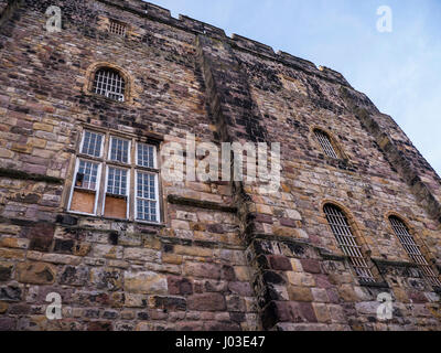 Château de Lancaster et l'ancienne prison est situé dans le centre de la ville du comté de Lancaster et de la ville de Lancashire England Banque D'Images