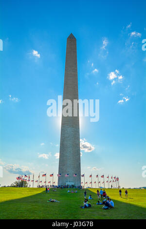 Washington Monument en un après-midi ensoleillé, Washington D.C. Banque D'Images