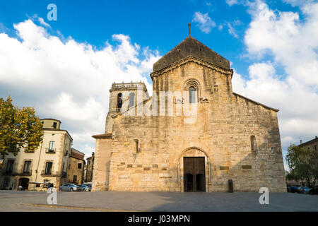 Église du Monastère Saint Pierre de Besalu, la Garrotxa, en Catalogne, Espagne Banque D'Images