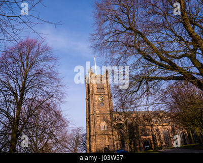 Le Lancaster Priory Church of St Mary se niche sous les murs du château de Lancaster dans la ville du comté et de la ville de Lancaster dans le Lancashire en Angleterre Banque D'Images