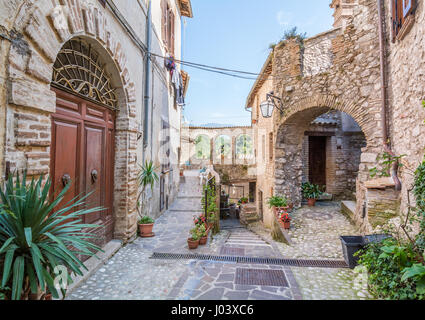 Vue idyllique de Rocchette, vieux village dans la province de Rieti, Latium (Italie) Banque D'Images