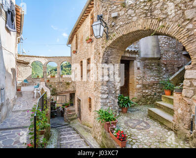 Vue idyllique de Rocchette, vieux village dans la province de Rieti, Latium (Italie) Banque D'Images