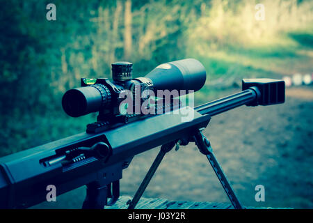 Modèle 99 calibre Barrett 50 vis-action carabine à portée à la Leeds portée extérieure près de Carlisle, SC. Banque D'Images