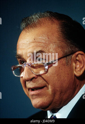 Ion Illiescu le président de la Roumanie répond à des questions au cours de l'reporters National Press Club déjeuner alors qu'il était en visite de travail à Washington DC., le 27 septembre 1995. Photo par Mark Reinstein Banque D'Images