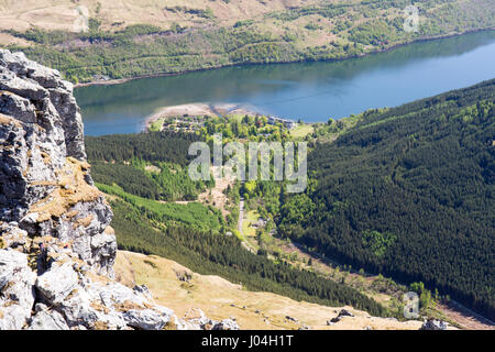 Le delta dans le Loch Long loch de mer à Ardgartan, au pied de Glen Croe, dans le paysage post-glaciaire du massif des Alpes Arrochar dans l'Ouest Banque D'Images