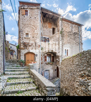 Vue panoramique à Sermoneta, village médiéval dans la province de Latina, Italie Banque D'Images