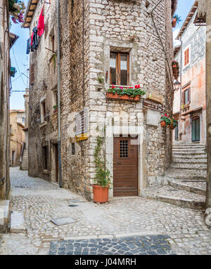 Vue panoramique à Sermoneta, village médiéval dans la province de Latina, Italie Banque D'Images