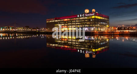 Glasgow, Scotland, UK - 9 janvier 2011 : bureaux et studios de BBC Scotland sur les rives de la rivière Clyde à Glasgow district des Docklands. Banque D'Images