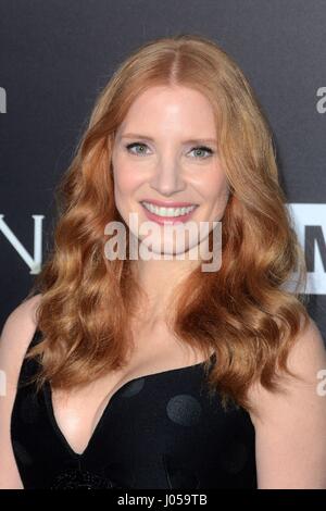 Arrivées à Jessica Chastain pour le fils du CMA Series Premiere, Théâtre ArcLight, Los Angeles, CA, le 3 avril 2017. Photo par : Priscilla Grant/Everett Collection Banque D'Images