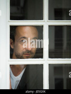 Portrait de Thierry Froger dans Editeur Actes Sud plan du 14/06/2016 ©Philippe Matsas/Opale Banque D'Images