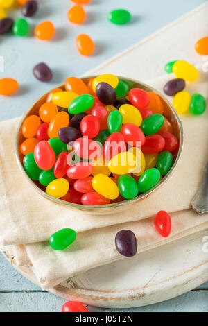 Gummy Candy Sweet Jelly Bean dans un bol Banque D'Images