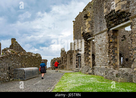Les ruines de château de Dunluce, Bushmills, Irlande du Nord, Royaume-Uni Banque D'Images