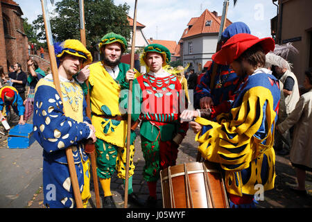 La garde de la ville, Festival Alte Handwerkerstrasse dans la vieille ville de Lunebourg, Lunebourg, Basse-Saxe, Allemagne Banque D'Images