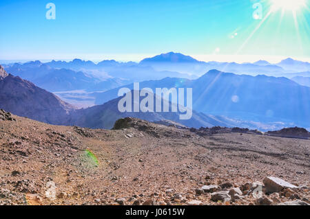 Beau Lever de Soleil sur le Mont Sinaï Banque D'Images