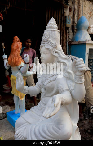 Statue de déesse à Kumar tully potter lane, Kolkata, Bengale occidental, Inde, Asie Banque D'Images