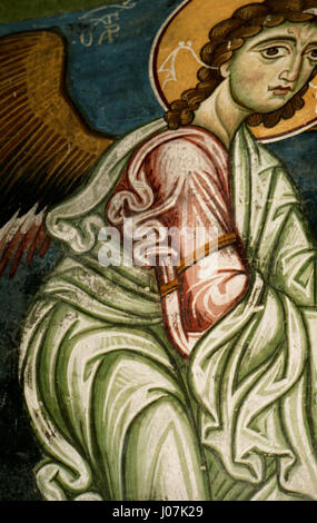 Fresques de l'église Saint Nicolas de Varos, représentant des scènes religieuses et l'iconographie chrétienne. L’œuvre d’art fait partie intégrante de la signification historique et culturelle de l’église. Banque D'Images