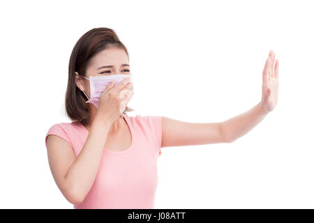 Femme malade. Jeune femme asiatique porter un masque médical Banque D'Images