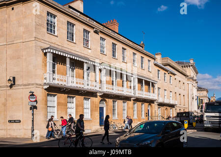 Oxford est une ville connue dans le monde entier comme l'accueil de l'Université d'Oxford, la plus ancienne université du monde anglophone. Angleterre, Royaume-Uni Banque D'Images