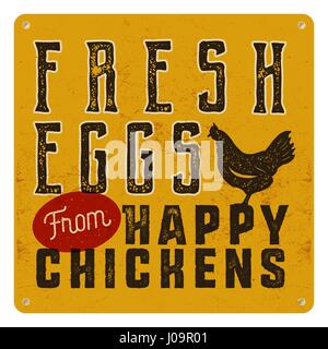 Oeufs frais de la ferme affiche sur fond de métal rouillé vintage jaune avec du poulet. Style Retro typographie Illustration de Vecteur