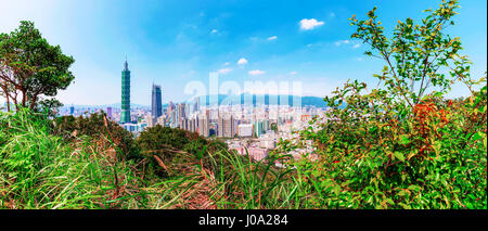 Taipei city panorama avec la nature Banque D'Images