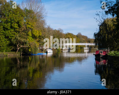 Whitchurch, pont sur la Tamise, Village de Pangbourne dans le Berkshire, Angleterre, RU, FR. Banque D'Images