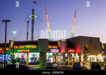 Orlando Florida,International Drive,bande touristique,1000 cadeaux $1.99, magasin, shopping souvenir shopper shoppers magasins marché marchés buyi Banque D'Images