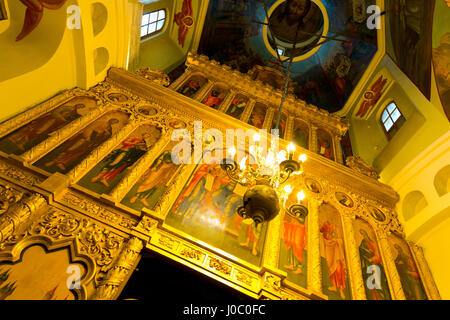 Iconostase l'intérieur de la cathédrale Saint-Basile, Moscou, Russie Banque D'Images