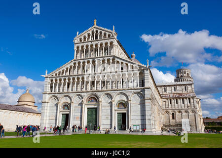 Duomo di Santa Maria Assunta, la Piazza dei Miracoli, UNESCO World Heritage Site, Pise, Toscane, Italie Banque D'Images