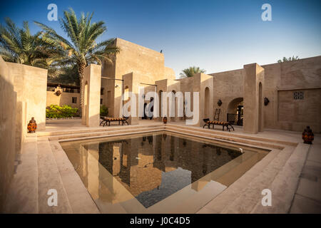 Bab Al Shams Desert Restort. Un hôtel de luxe dans un oasis dans DUBAÏ, ÉMIRATS ARABES UNIS Banque D'Images