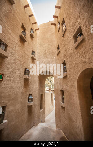 Bab Al Shams Desert Restort. Un hôtel de luxe dans un oasis dans DUBAÏ, ÉMIRATS ARABES UNIS Banque D'Images