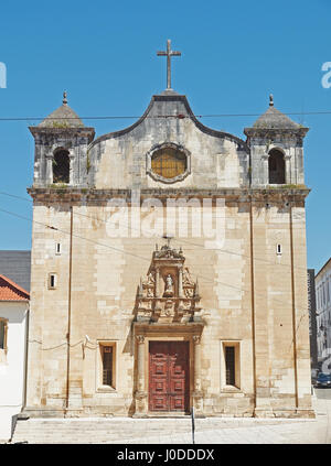 Façade de l'Igreja de Sao Joao de Almedina église et Museu Nacional de Machado de Castro à Coimbra. Le Portugal. Banque D'Images