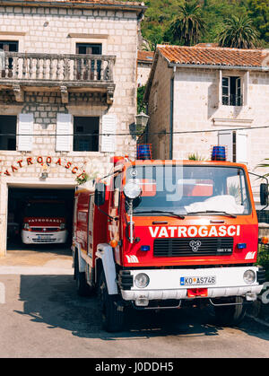 Bâtiment des pompiers à Perast. Fire Department Banque D'Images