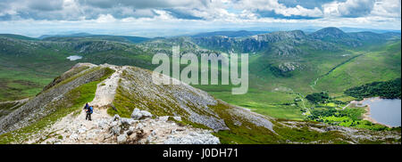 Le Glen empoisonné et la gamme de Slieve Snaght, et Lough, Dunlewy de près du sommet d'Errigal, comté de Donegal, Irlande, Banque D'Images