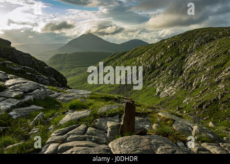 Errigal et Mackoght au Glen, empoisonné de Crockfadda, comté de Donegal, Irlande, Banque D'Images