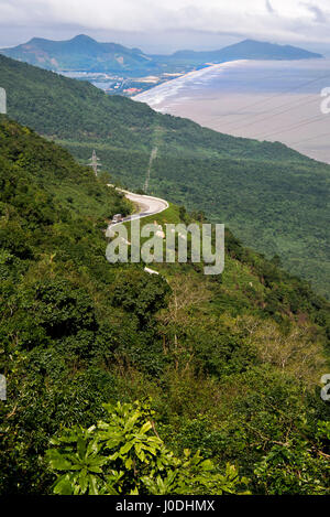 Vue verticale du Col Hai Van, Vietnam Banque D'Images