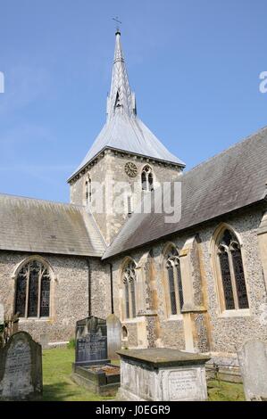 Église St Helens Wheathampstead, Hertfordshire. Aborder la spire, avec des séquences dans un chevrons, Banque D'Images