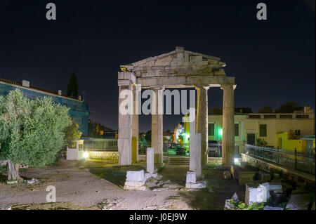 Gate d'Athéna Archegetis est l'une des plus belle partie de l'Agora romaine d'Athènes, Grèce Banque D'Images