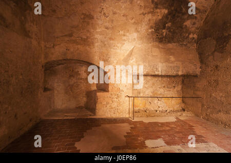 France, Marseille, le château d'If, ancienne prison cell w cheminée Banque D'Images