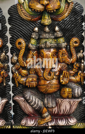 Statue de Ganesh en bois, de l'Andhra Pradesh, Inde, Asie Banque D'Images