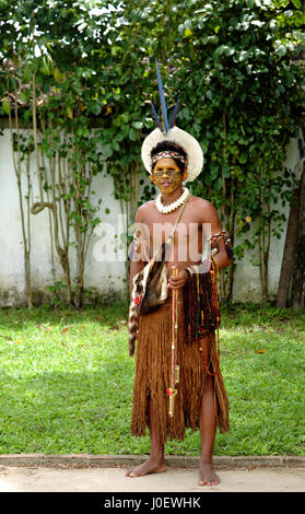 Un Indien, Porto Seguro, Bahia, Brésil, Amérique du Sud Banque D'Images