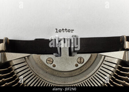 La lettre saisie de mots sur une machine à écrire vintage Banque D'Images