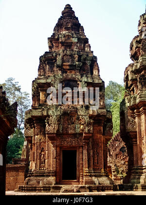 Angkor Wat - belles sculptures, bas-reliefs du Temple de Banteay Srei Banque D'Images