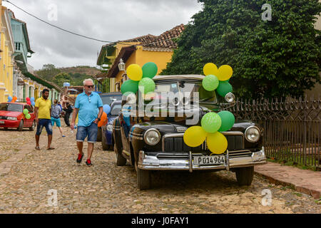 Trinidad, Cuba - 12 Jan 2017 : cortège nuptial de wagons à Trinidad, Cuba, site du patrimoine mondial de l'UNESCO. Banque D'Images