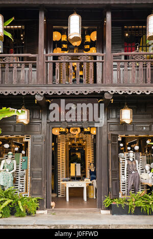 Vue verticale d'un des passants à Hoi An, au Vietnam. Banque D'Images