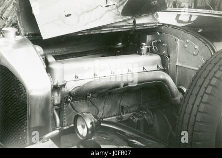 Vue d'un moteur 6 cylindres 40/50 1921 Napier hp Saloon, avec capotage par Maythorne et Fils Ltd Banque D'Images